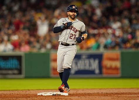 Jose Altuve hits for cycle, Astros demolish depleted Red Sox 13-5